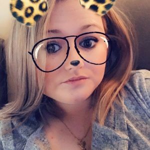 Meet your Posher, Whitney